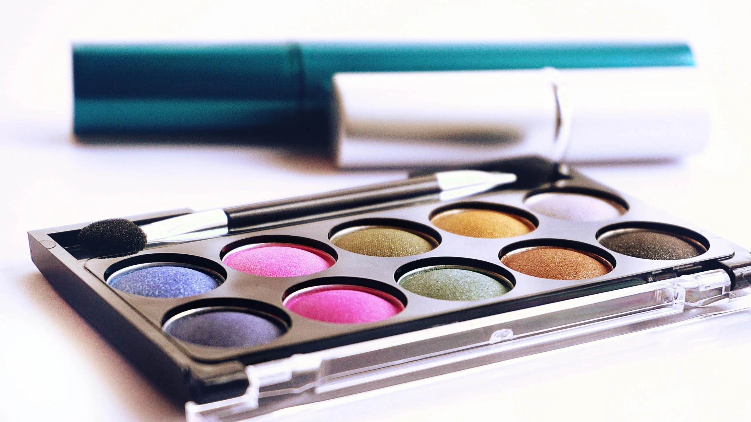 eye-shadow